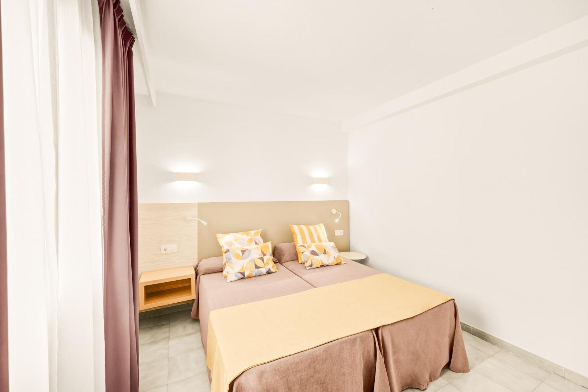 Apartamentos Vista Club Santa Ponsa Exterior foto